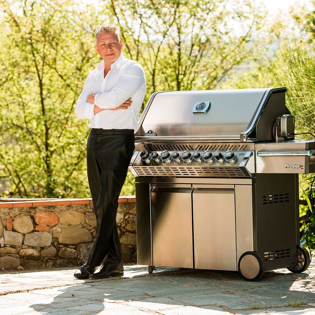 Гриль газовый Napoleon Prestige PRO-665