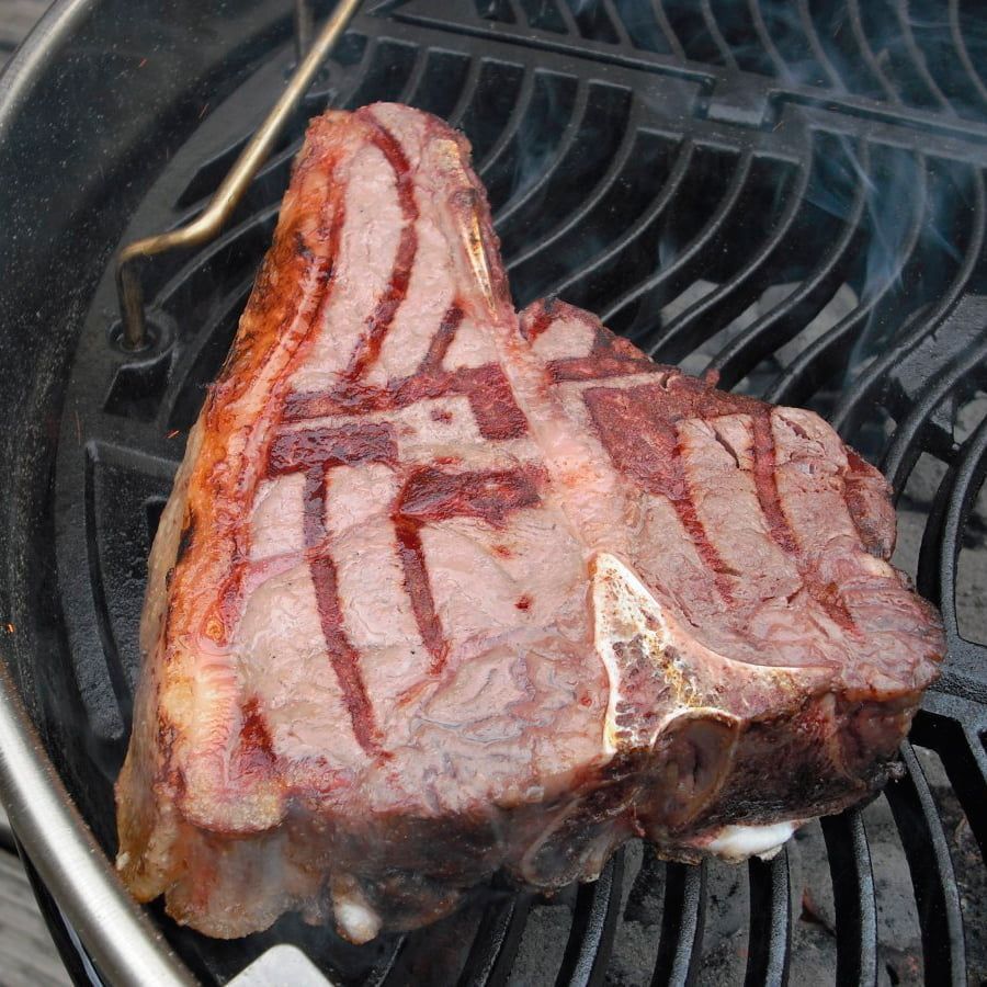 Гриль угольный Napoleon PRO22K-CART, 57 см черный